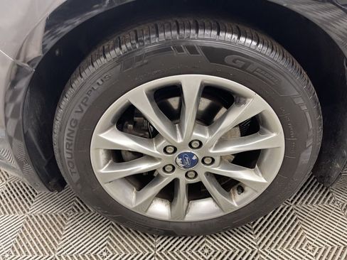 Used 2017 Ford Fusion SE w/ Fusion SE Technology Package image 22