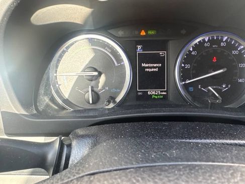 Used 2019 Toyota Highlander Limited AWD/4WD image 1