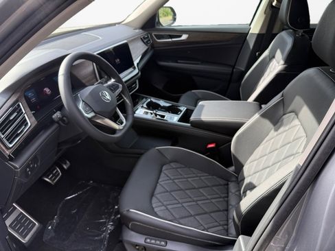 New 2026 Volkswagen Atlas SEL Premium R-Line AWD/4WD image 9