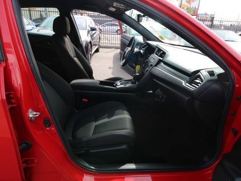 Used 2019 Honda Civic Sport image 32