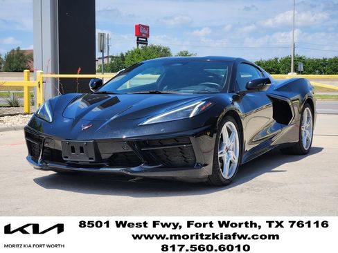 Used 2025 Chevrolet Corvette Stingray Premium Cpe w/ 3LT RWD image 3