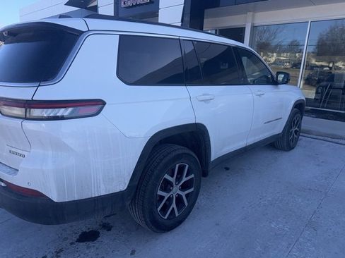 Used 2024 Jeep Grand Cherokee L Limited w/ Luxury Tech Group II image 3