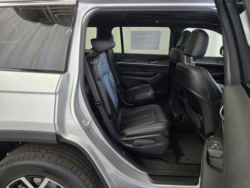 New 2025 Jeep Grand Cherokee L Limited w/ Trailer Tow Package image 27