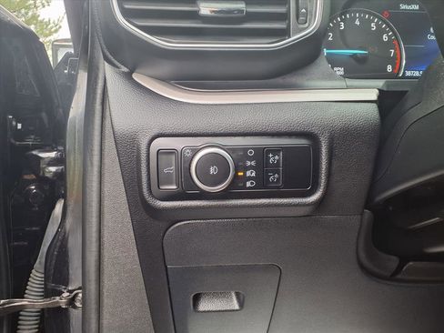 Used 2023 Ford Explorer XLT w/ Equipment Group 202A image 19