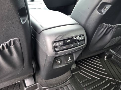 Used 2024 Hyundai Palisade Calligraphy AWD/4WD image 13