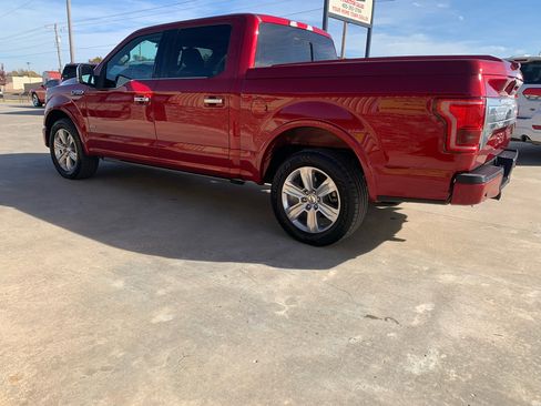 Used 2017 Ford F150 Platinum w/ Equipment Group 701A Luxury image 4