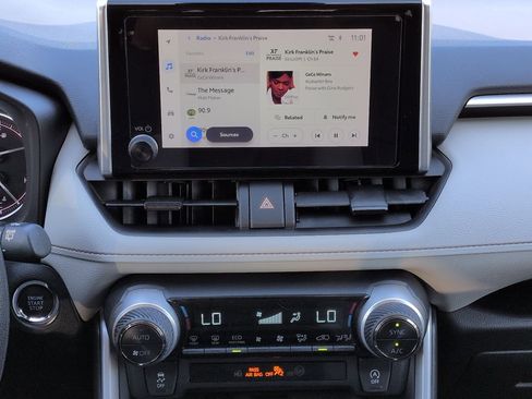 Used 2024 Toyota RAV4 XLE w/ Convenience Package image 18