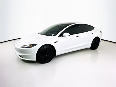 Used 2024 Tesla Model 3 RWD image 4