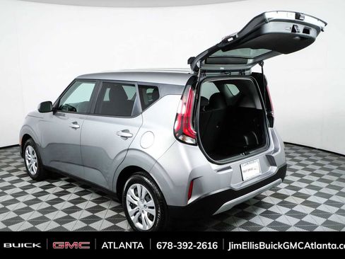 Used 2025 Kia Soul LX FWD image 29