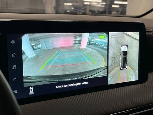 Used 2025 Nissan Kicks SR w/ SR Premium Package image 28