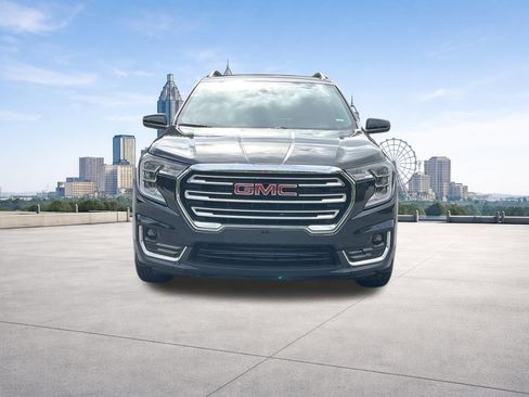 Used 2024 GMC Terrain SLT FWD image 31