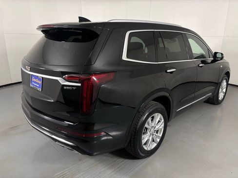 Used 2024 Cadillac XT6 Luxury image 10
