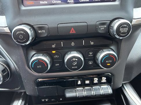 Used 2019 RAM 1500 Big Horn AWD/4WD image 32