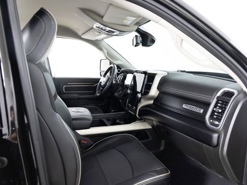 Used 2024 RAM 2500 Laramie image 22