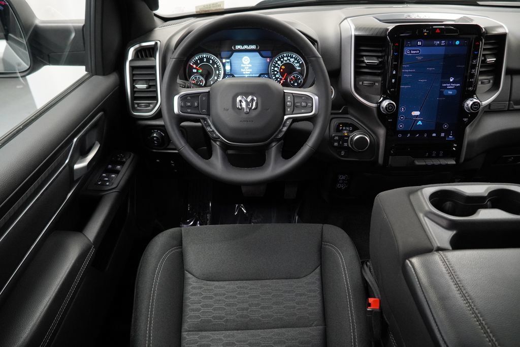Used 2025 RAM 1500 Big Horn AWD/4WD image 16