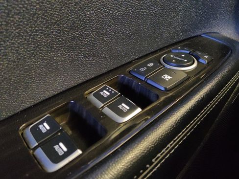 Used 2019 Kia Sorento EX FWD image 27