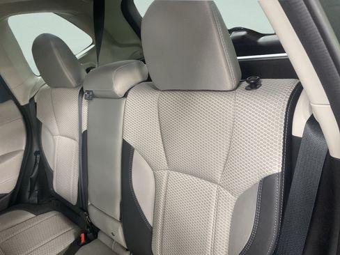 Used 2024 Subaru Forester Premium AWD/4WD image 11