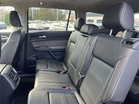 Used 2023 Volkswagen Atlas SE w/ Panoramic Sunroof Package image 22