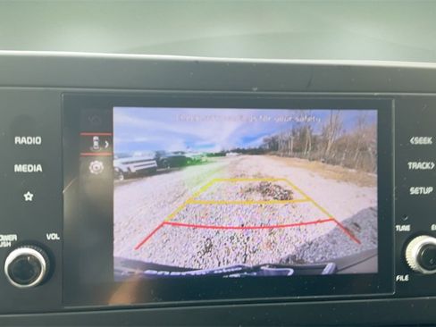 Used 2024 Kia Sportage LX image 21