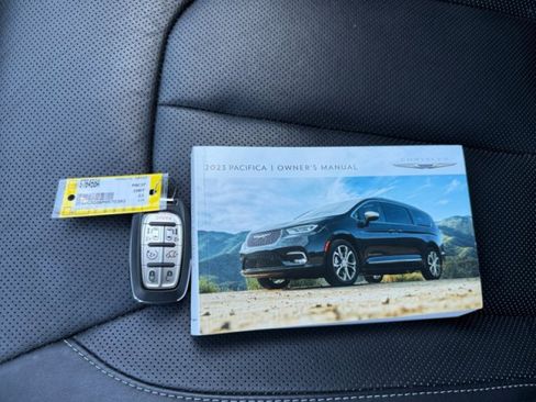 Used 2023 Chrysler Pacifica Limited w/ Uconnect Theater Family Group AWD/4WD image 22