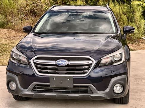 Used 2018 Subaru Outback 3.6R Touring AWD/4WD image 7