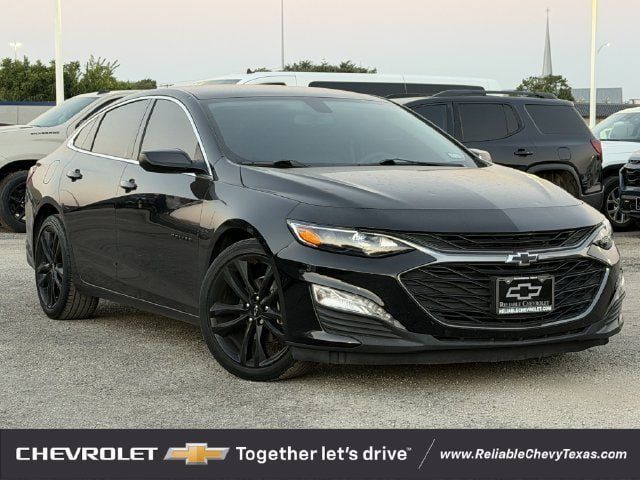 Used 2022 Chevrolet Malibu LT w/ Midnight Edition FWD image 2