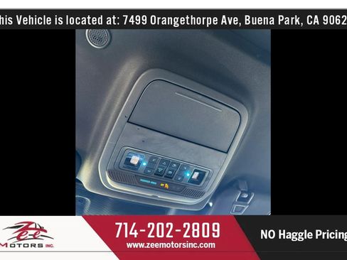 Used 2021 Ford Explorer King Ranch w/ Premium Technology Package image 28