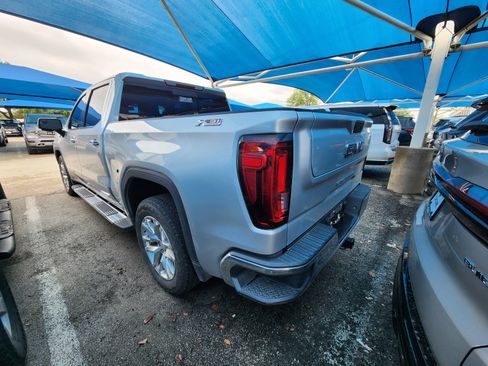 Used 2020 GMC Sierra 1500 SLT AWD/4WD image 3