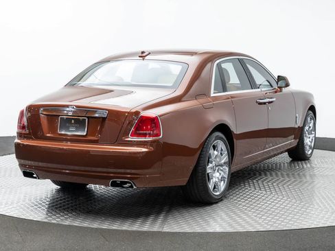 Used 2013 Rolls-Royce Ghost RWD image 2