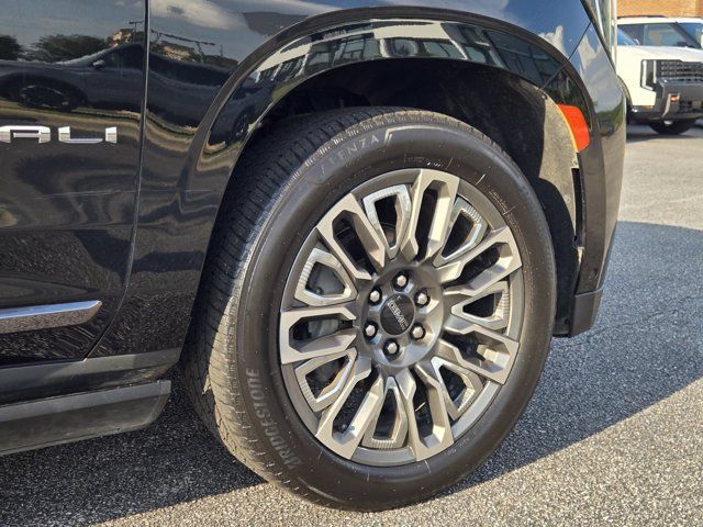 Used 2023 GMC Yukon XL Denali Ultimate AWD/4WD image 5