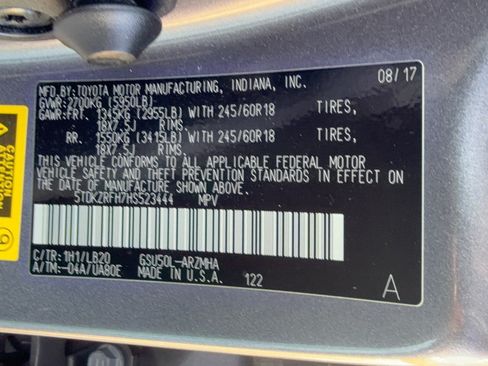 Used 2017 Toyota Highlander XLE FWD image 31