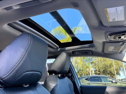 Used 2026 Toyota Corolla Cross XLE image 13