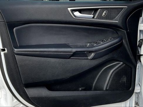 Used 2023 Ford Edge SEL AWD/4WD image 18