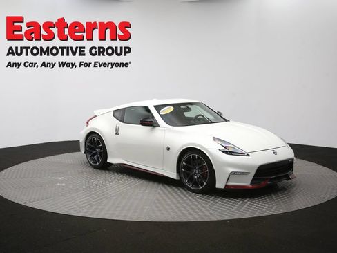 Used 2020 Nissan 370Z NISMO RWD image 49