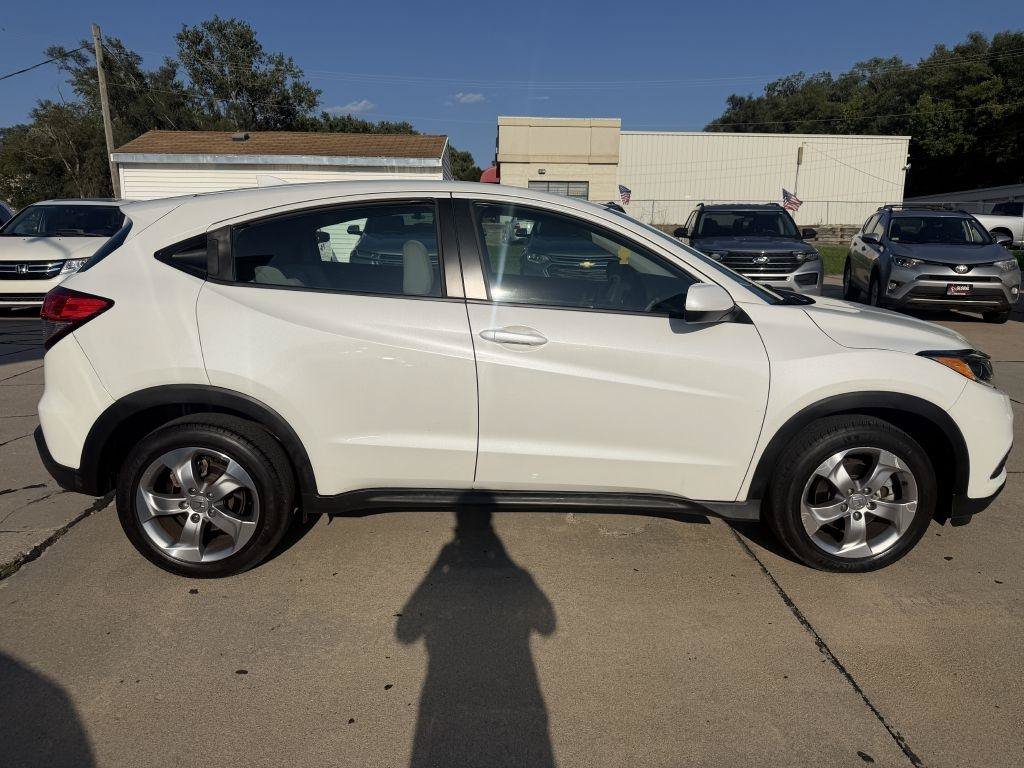 Used 2022 Honda HR-V LX image 7