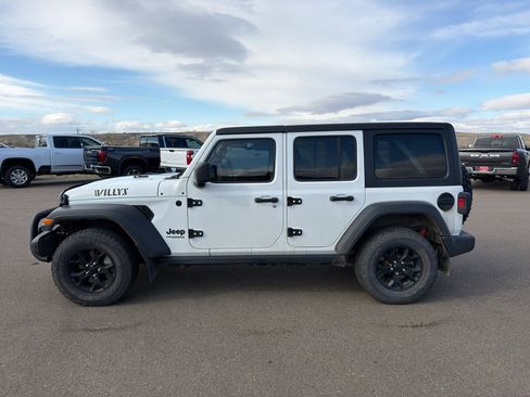Used 2021 Jeep Wrangler Unlimited Sport AWD/4WD image 8