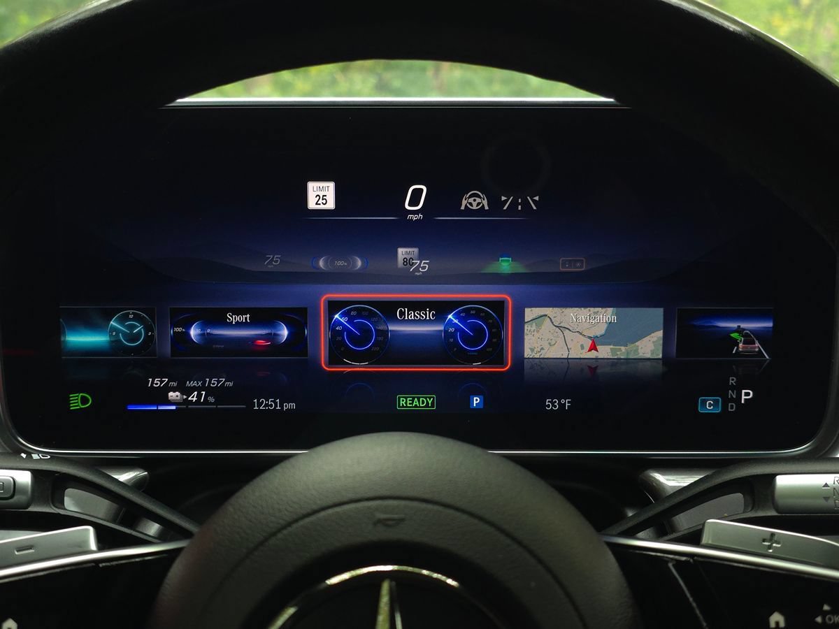 Used 2023 Mercedes-Benz EQS 450+ SUV image 44