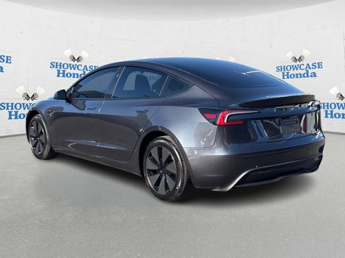 Used 2025 Tesla Model 3 image 5