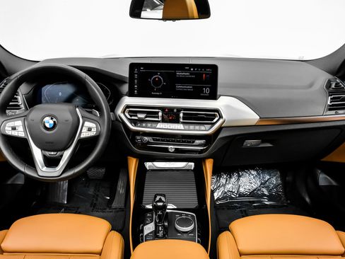 Used 2025 BMW X4 xDrive30i image 19