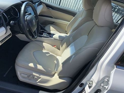 Certified 2020 Toyota Camry XLE w/ Driver Assist Package image 18