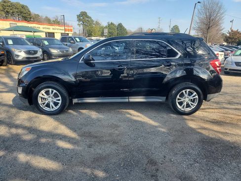 Used 2017 Chevrolet Equinox LT w/ Convenience Package image 4