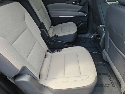 New 2026 Chevrolet Traverse LT w/ Driver Confidence Package FWD image 12