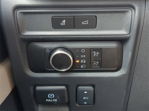 Used 2024 Ford Expedition Max XLT image 31