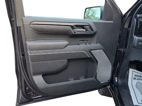 Used 2024 GMC Sierra 1500 AT4X image 11