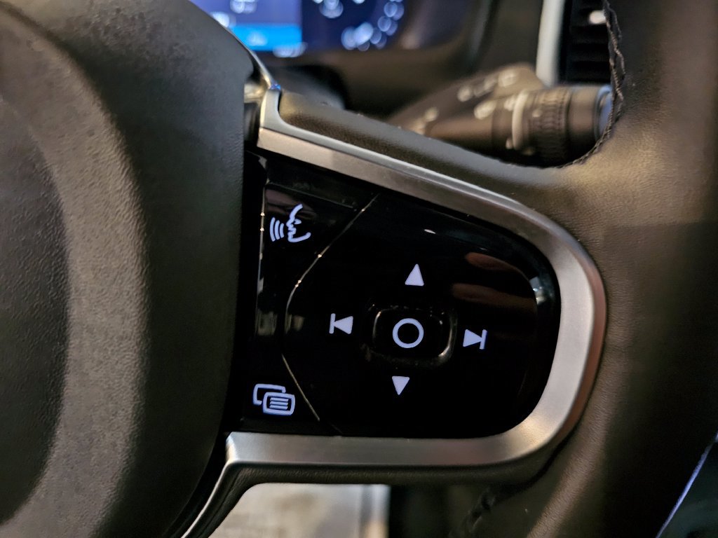Certified 2025 Volvo XC90 B6 Ultra w/ Protection Package AWD/4WD image 19