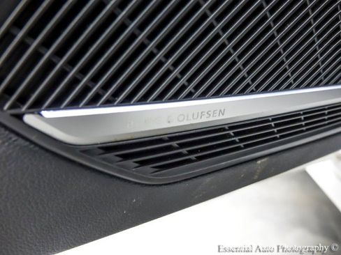 Used 2018 Audi A4 2.0T Ultra Premium Plus w/ Premium Plus Package image 26