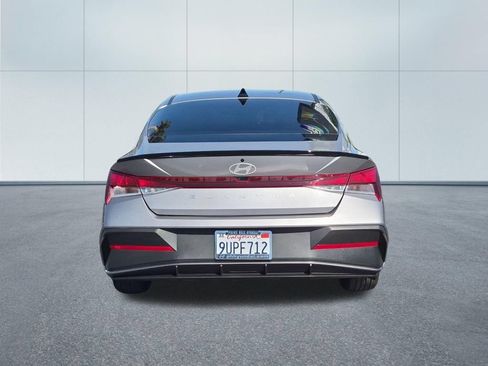Used 2025 Hyundai Elantra Sport FWD image 5