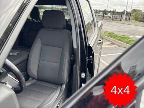 Used 2023 GMC Sierra 1500 Elevation image 11