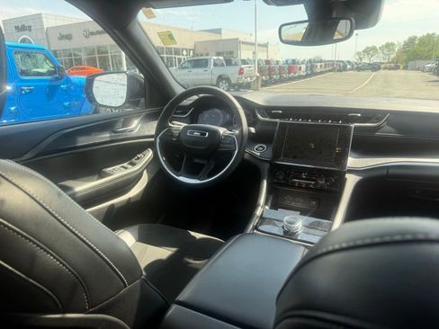 Certified 2024 Jeep Grand Cherokee L Altitude image 55