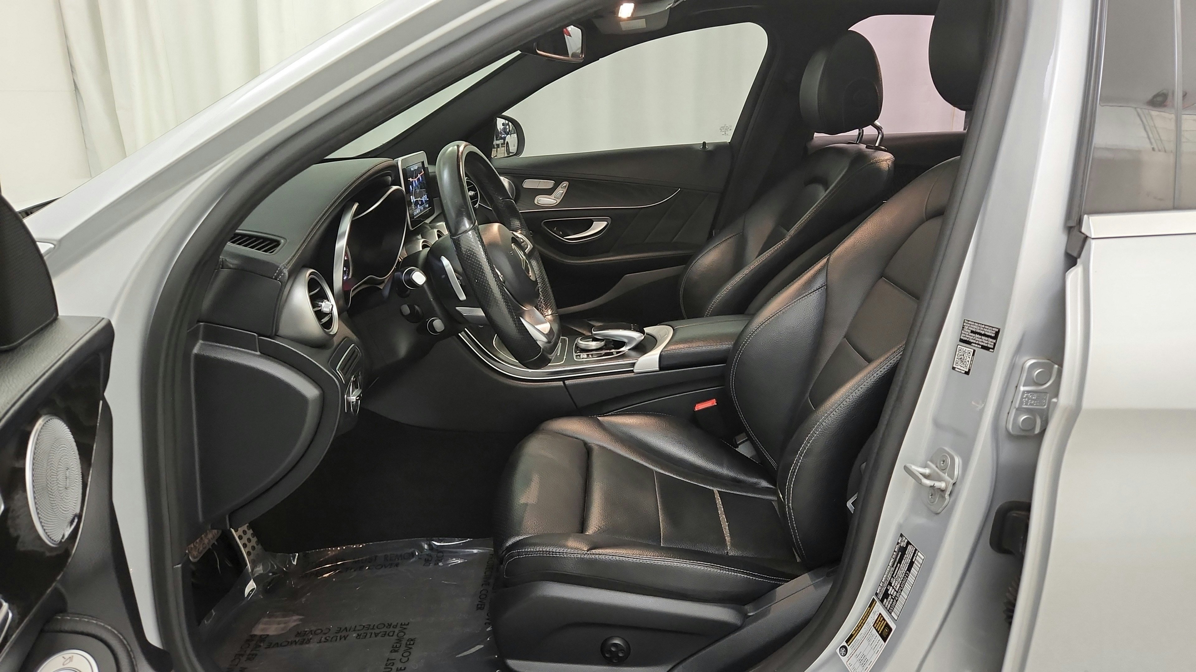 Used 2015 Mercedes-Benz C 300 Sedan image 18
